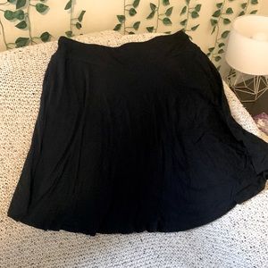 New York & company size large black skirt